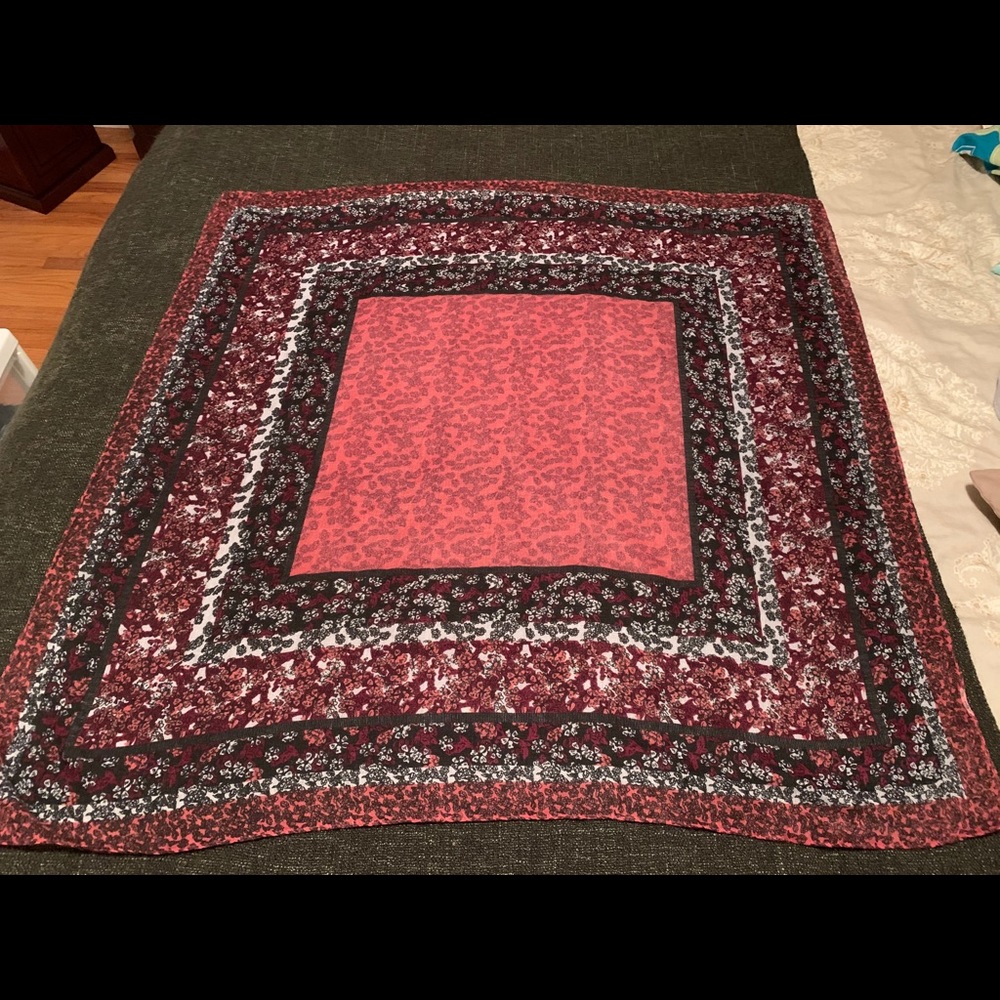 Scarf/ shawl